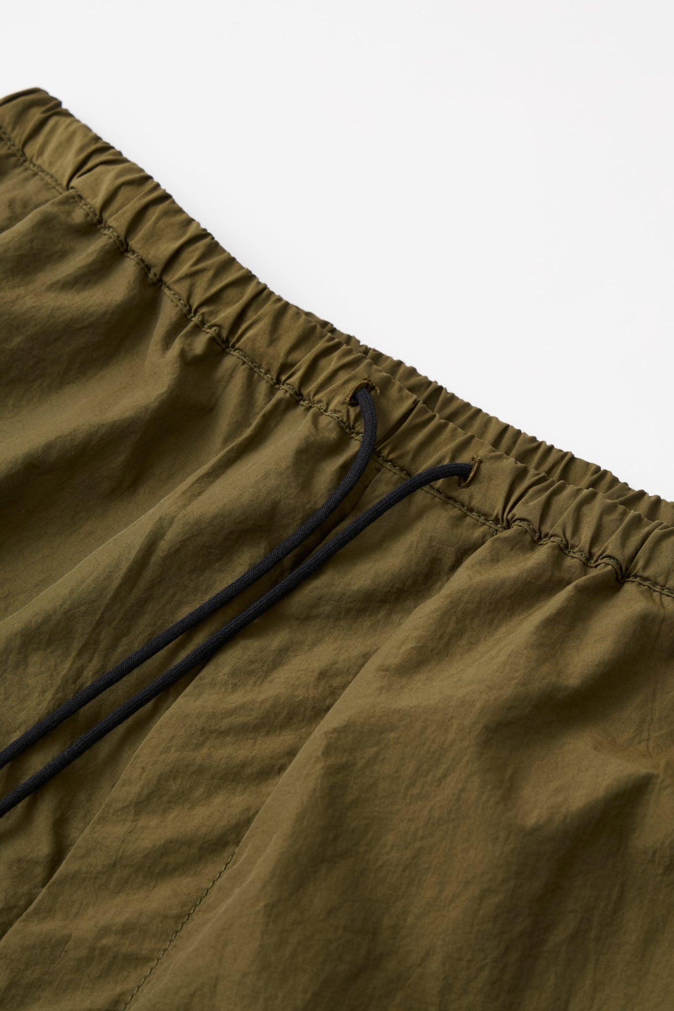 WINDS-DAY COTTON NYLON KNEE TUCK PANTS