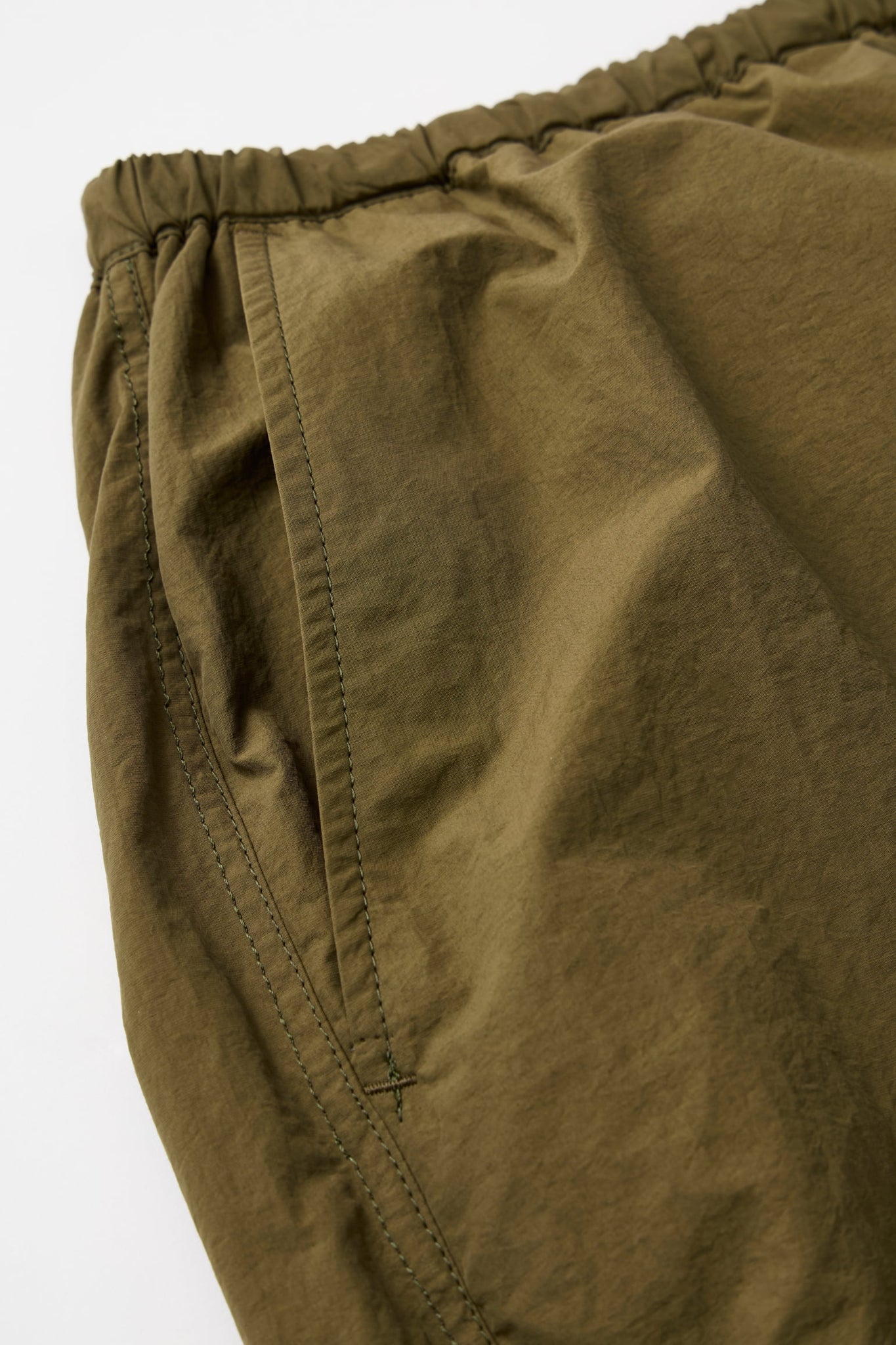 WINDS-DAY COTTON NYLON KNEE TUCK PANTS